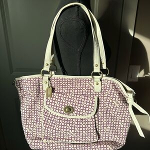 ⭐️ HOST PICK ⭐️ Coach Leah Poppy Purple and white Canvas over shoulder/crossbody